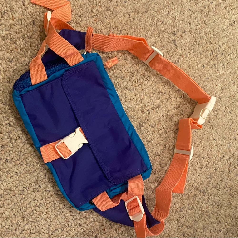 Fanny pack